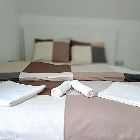 Mini Duplex Apartman Dusanovac Екстер'єр фото